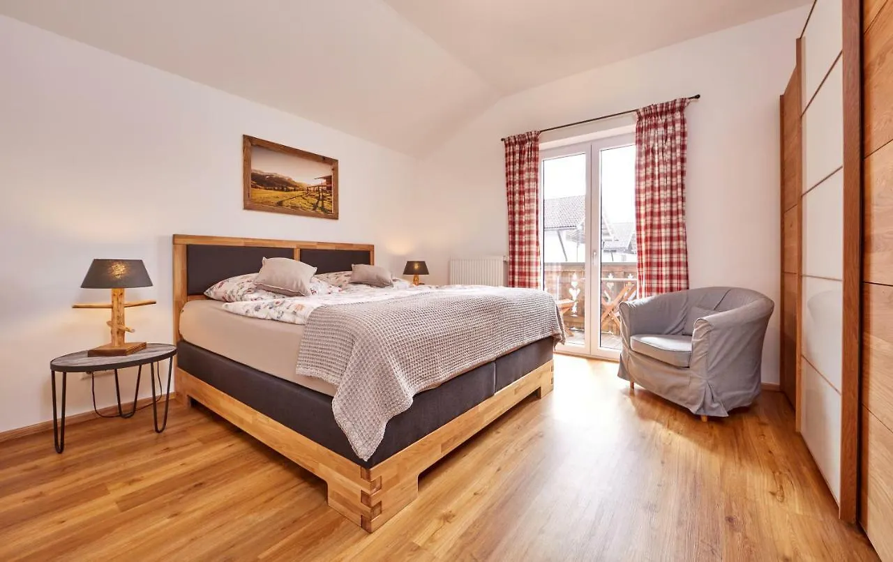 Ferienwohnung Zum Servus Garmisch-Partenkirchen 0*,