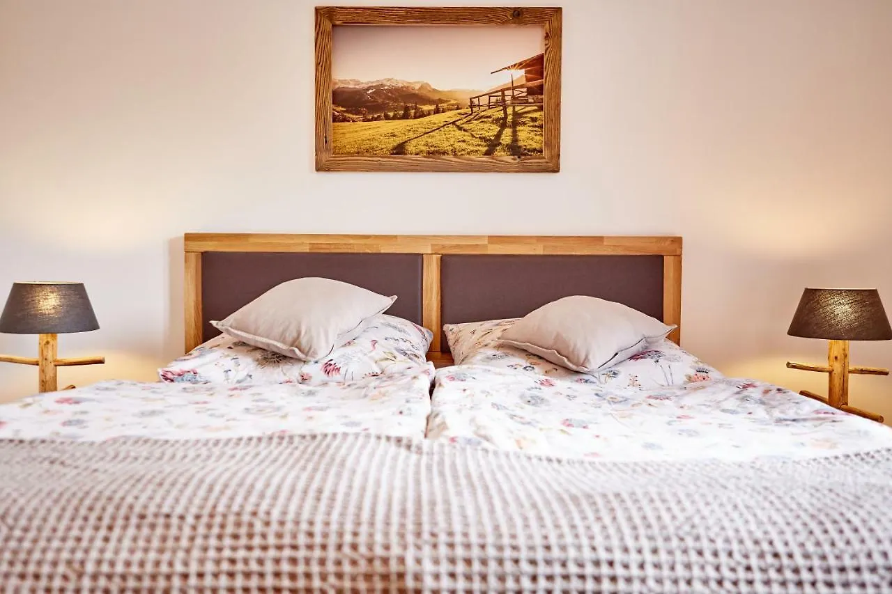 Apartment Ferienwohnung Zum Servus Garmisch-Partenkirchen Germany